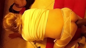 CD in blonde wig takes a massive dildo in her bussy doggystyle