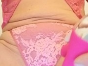 MILF MORA SI MASTURBA NEL BAGNO DELL UFFICIIO 8/16