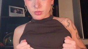 Your Girlfriend can swallow your cum