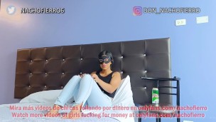 Enfermera viene a su primera entrevista sexual con 19 años, debut en el porno.