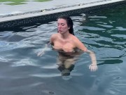 Day at the pool - Screenshot 1 of 16 - HD