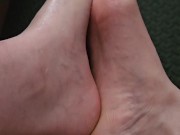 Foot massage 10/16