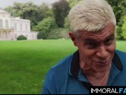 Spanish Babe Mary Popiense's Valentine's Day Fuck! 1/16