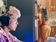 ASMR 💯 ¡DEDOS SABROSOS! Amigas cachondas se comen a besos y se penetran con la Estudiosa al lado 11/16