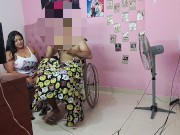 Niñera se folla a su hermanastro en villa de ruedas 5/16