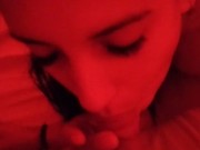 Morocha alcoholizada sale del boliche y se traga toda la leche de un desconocido 1/16