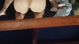 Madura venezolana haciendo sexo oral