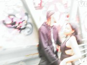 SLOW MOTION PUBLIC BIKE TRAIL COUPLE CAUGHT CAMERA MAN HELPS - Screenshot 14 of 16 - Bike