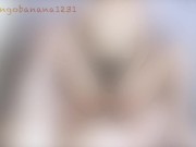 【潮吹き】ヌルヌルローションマッサージで興奮しすぎて顔に潮をぶっかけても収まらず、ハメ潮吹いて中出しされて満足する淫乱人妻 15/16