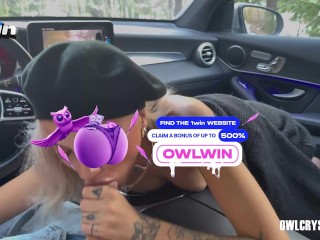 A beautiful Tinder slut sucks on the first date