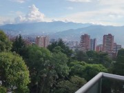Meeting a Thick Latina in Medellin, Colombia 5/16