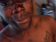 Kay.. why Kjamesz always giggling  ?¿?? 4/16