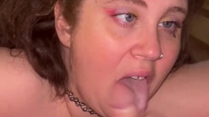 Quick Cumshot Into Her Mouth 🤤