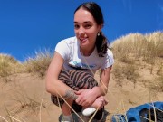 SQUIRTING ON THE BEACH WITH MY LUSH 14/16