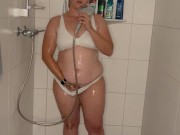 Dusche Binkini Selbstbefriedigung Durchbrause heißer Wasserstrahl feucht zittern Zucken stöhnen 7/16