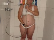 Dusche Binkini Selbstbefriedigung Durchbrause heißer Wasserstrahl feucht zittern Zucken stöhnen 9/16