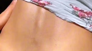 Creampie a pelo en cruising al aire libre