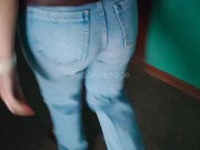 Public quick sex with a neighbour in the entrance 1/16