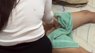 Masajista Culona seduce a cliente turista y le hace un servicio completo💦
