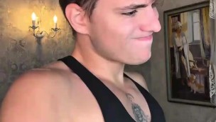 Submissive Twink Balkan Obedece e Goza Como Nunca