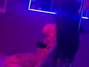 Pampam dançando na boate, pra vários machos. 15/16