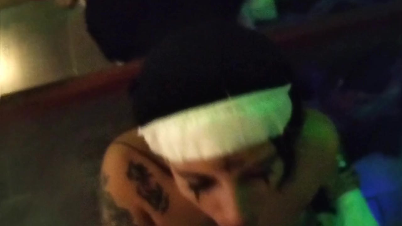 "Monja traviesa: Se Traga Todo y Termina Bañada en Semen" - Free Sex Video - RedTube
