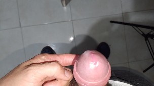 Padrastro dejame decirte que eres un completo inutil, solo sabes follarme y llenarme de leche