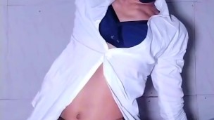 Trans girl drinking her own piss like a good girl 💃🏻 - rosunx