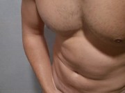 Masturbandome en la ducha del gimnasio 1/16