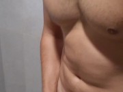 Masturbandome en la ducha del gimnasio 7/16