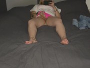 Selbstbefriedigung Porno auf dem Bett multiple orgasm stöhnen Fick mich schau zu wie ich komme 14/16