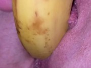 Mit der Banane und dem Schwanz durchgefickt 6/16