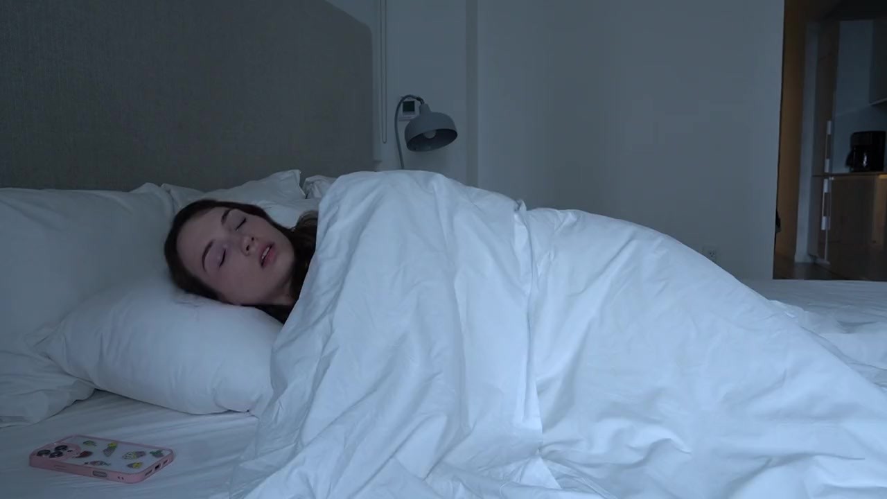 Cumming to NYC Solo (Vlog) - Free Sex Video - RedTube