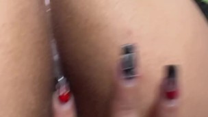 Oliendo y chupando CULO apestoso y MAL oliente de mi amiga sudada