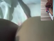 PUSE CACHONDA A MI AMIGA POR VIDEOLLAMADA !! HACE QUE ME CORRA 13/16