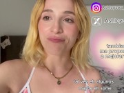 TU NOVIA CALIENTE TE HABLA Y QUIERE SACARTE LA LECHE 16/16