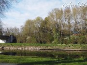 MILF flashing off her big butt to truckers 16/16