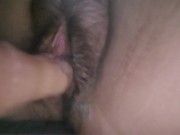 chatte poilue avec squirt timide ! 4/16