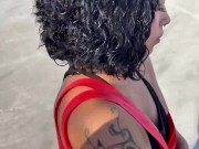 Me hizo venir en la calle