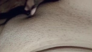 Me hace un oral riquísimo y termino en su boca