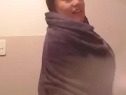 Mature in the bath 11/16