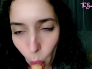 sucking and showing the pussy 11/16