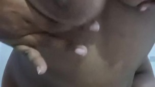 Venezuela: Creampie Explosivo e Tesão Sem Limites