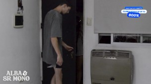 Apuesto con mi amigo y termino chupandole la pija | Cum in Mouth