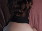 Chica argentina de hermoso y gran culo es follada en un pequeño vestido negro