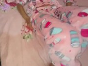 Eu acordo minha meiairmã  de 18 anos transando com ela 4/16