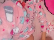 Eu acordo minha meiairmã  de 18 anos transando com ela 6/16