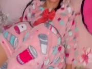 Eu acordo minha meiairmã  de 18 anos transando com ela 7/16