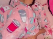 Eu acordo minha meiairmã  de 18 anos transando com ela 9/16