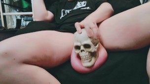 Trick or Treat ? A skull hiding shortie - Daddy covering Skull Head